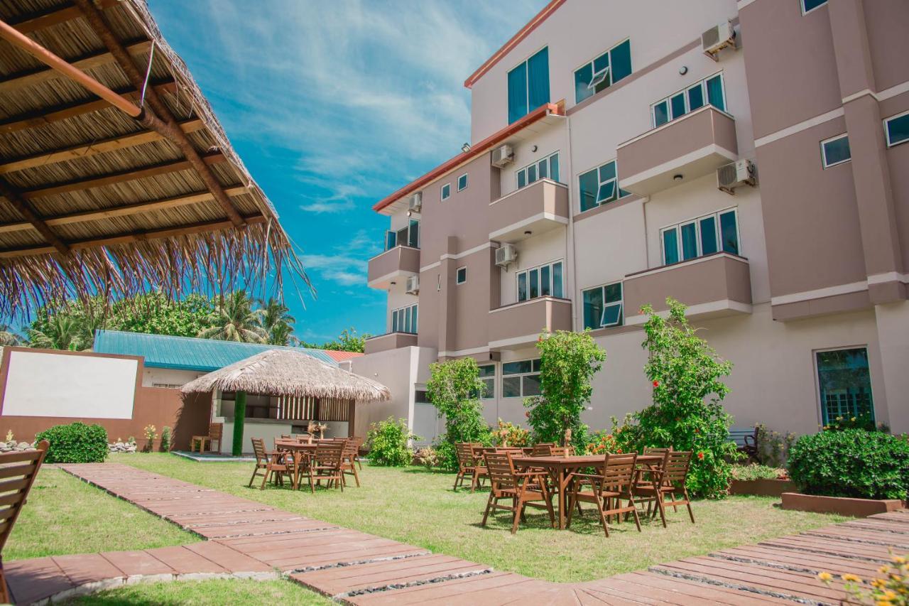Reveries Maldives Gan  Eksteriør billede