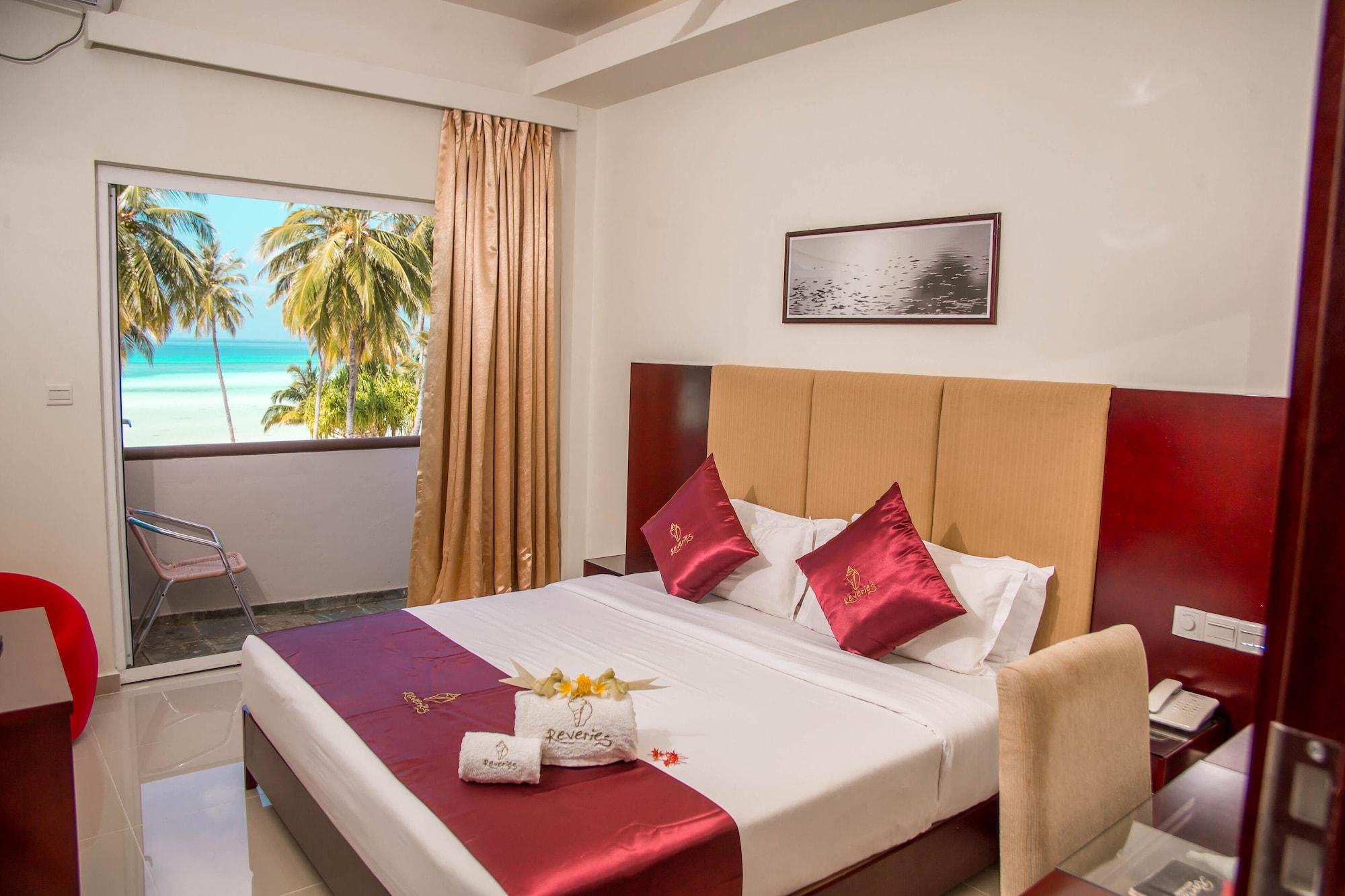 Reveries Maldives Gan  Eksteriør billede
