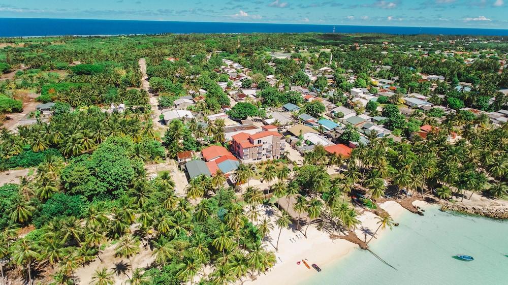 Reveries Maldives Gan  Eksteriør billede