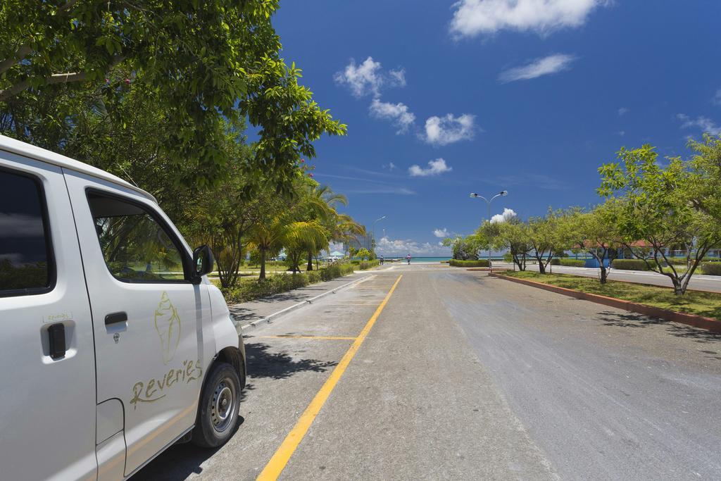 Reveries Maldives Gan  Eksteriør billede
